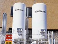 合成空気製造のための窒素と酸素タンク